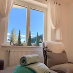 Gozdni Raj Rogla *